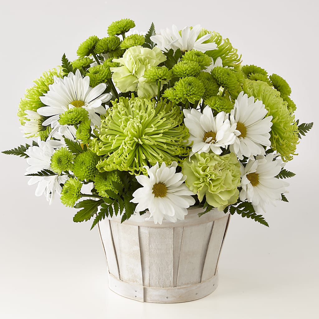 Lucky Charm Basket (Standard) – Fleurs.ca, Quebec PQ