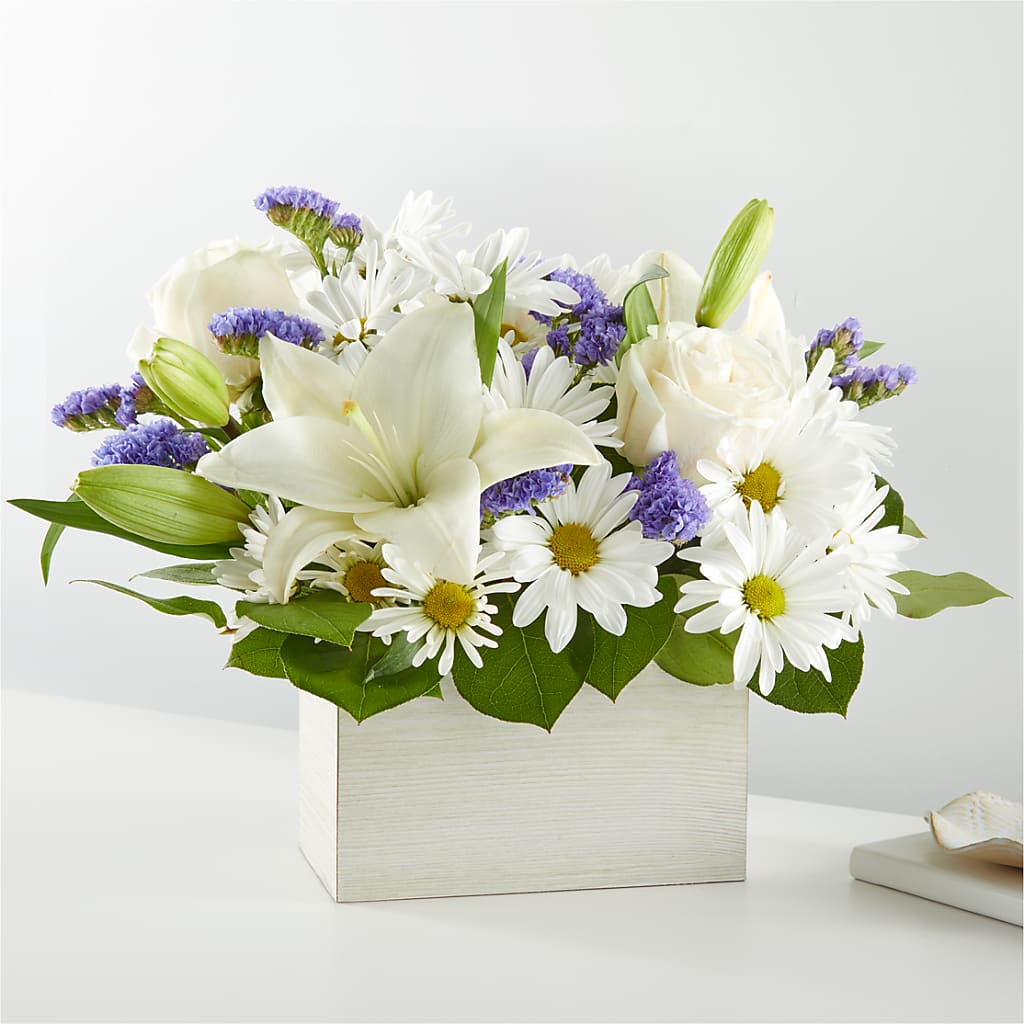 Beyond Blue Box Bouquet – Fleurs.ca, Quebec PQ