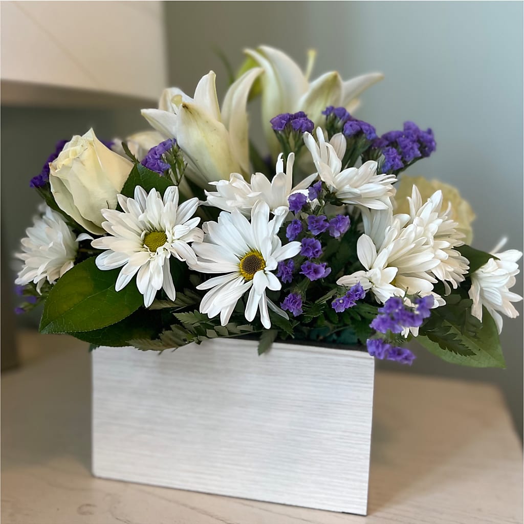 Beyond Blue Box Bouquet – Fleurs.ca, Quebec PQ