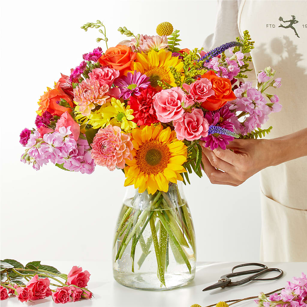 Cue the Confetti - A Florist Original – Fleurs.ca, Quebec PQ