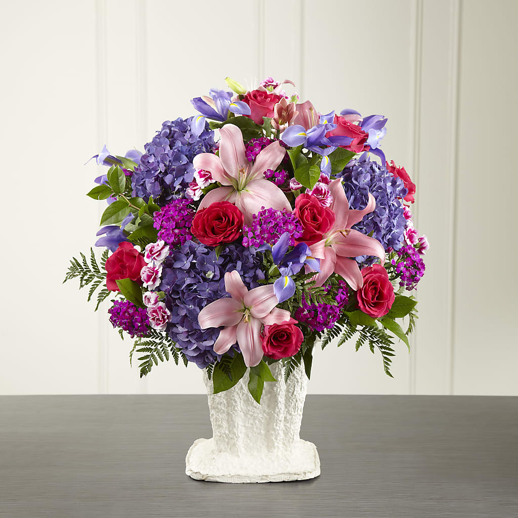 We Fondly Remember Arrangement – Fleurs.ca, Quebec PQ