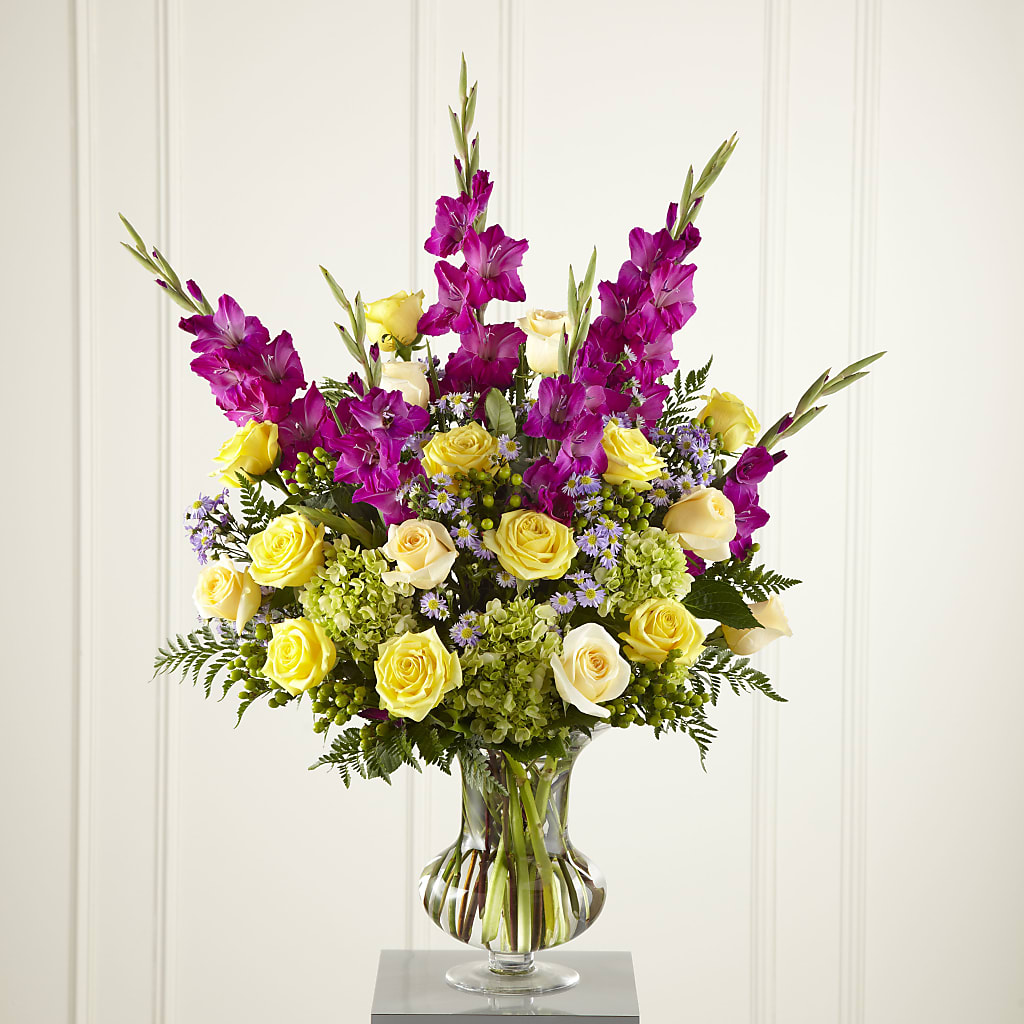 Loveliness Arrangement – Fleurs.ca, Quebec PQ