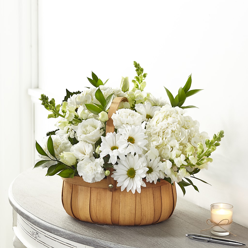 Pure Ivory Basket – Fleurs.ca, Quebec PQ
