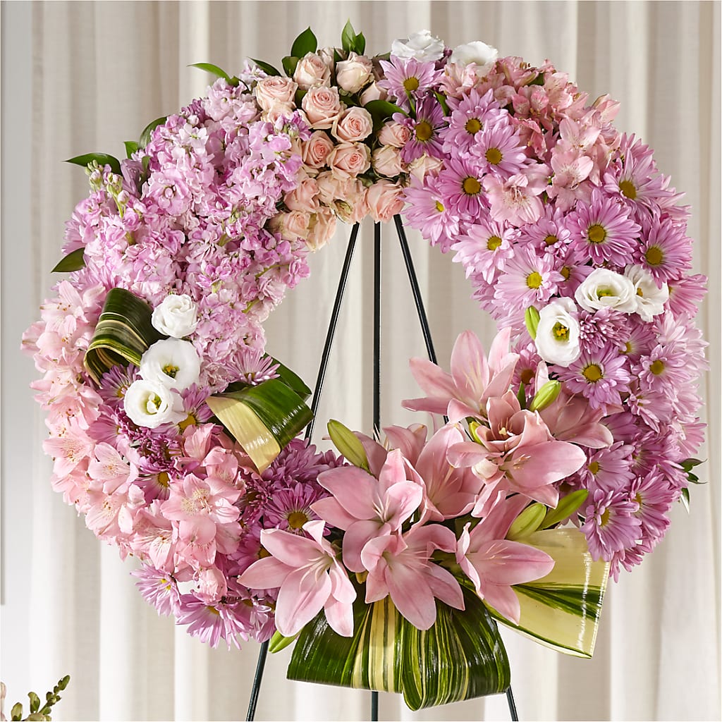 Gift of Warmth Wreath – Fleurs.ca, Quebec PQ