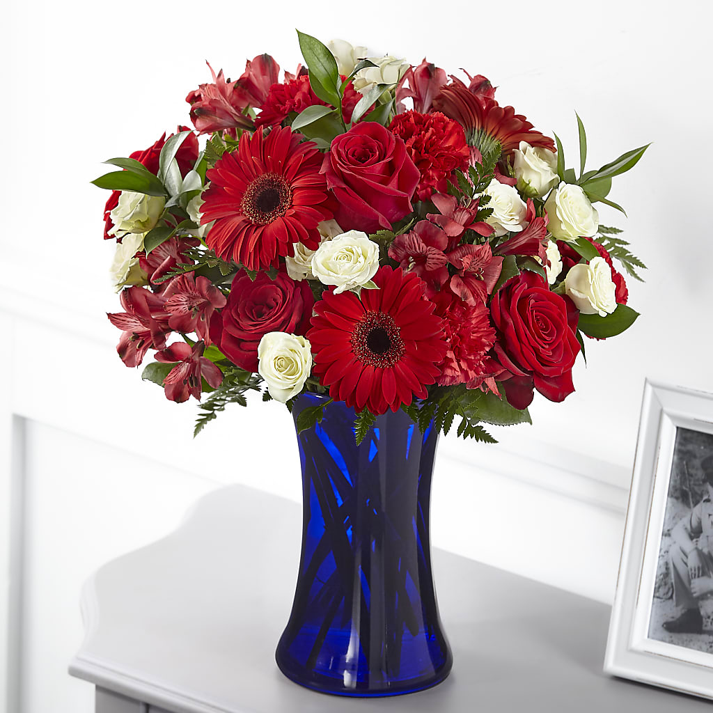 Hearts Embrace Bouquet – Fleurs.ca, Quebec PQ