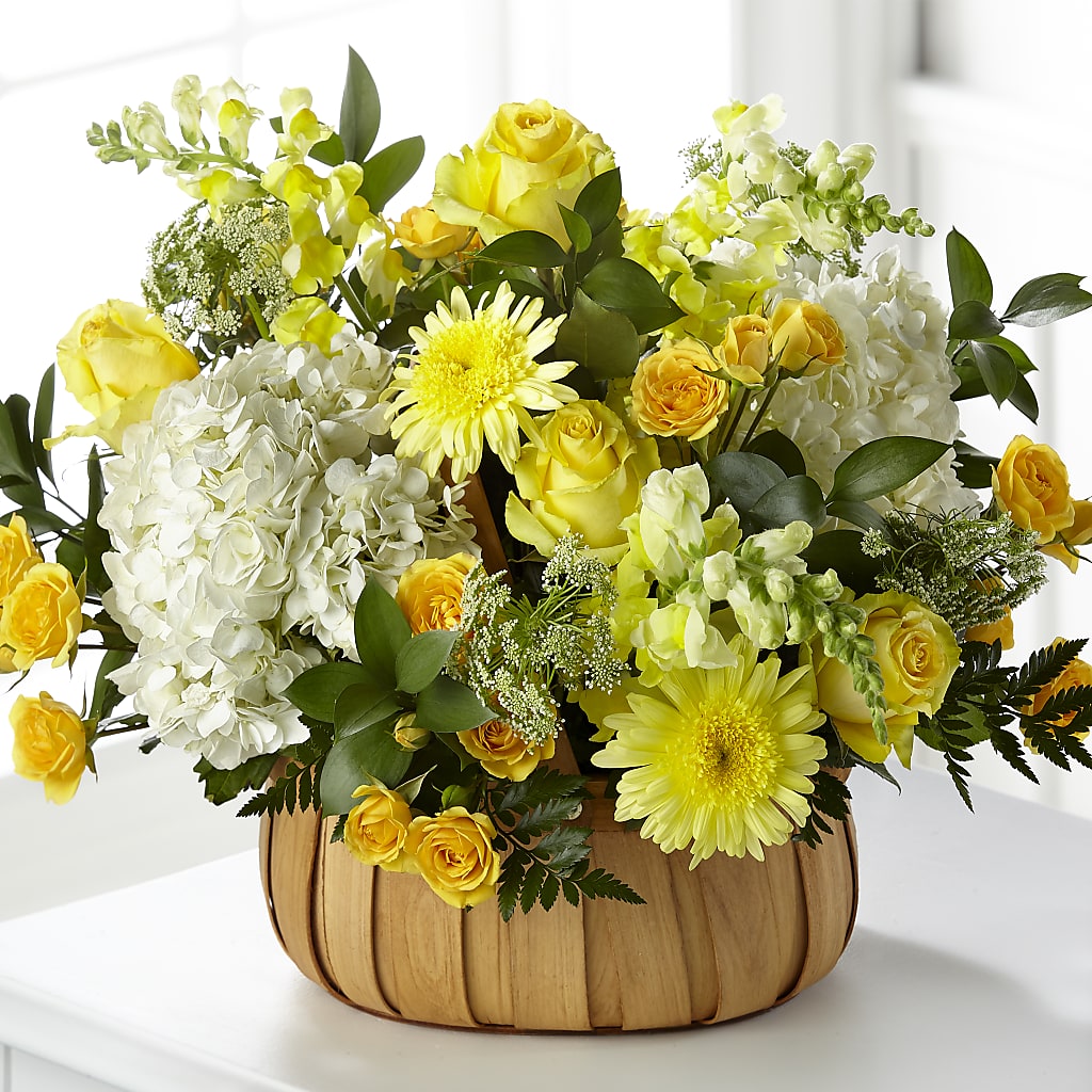 Rustic Remembrance Basket – Fleurs.ca, Quebec PQ