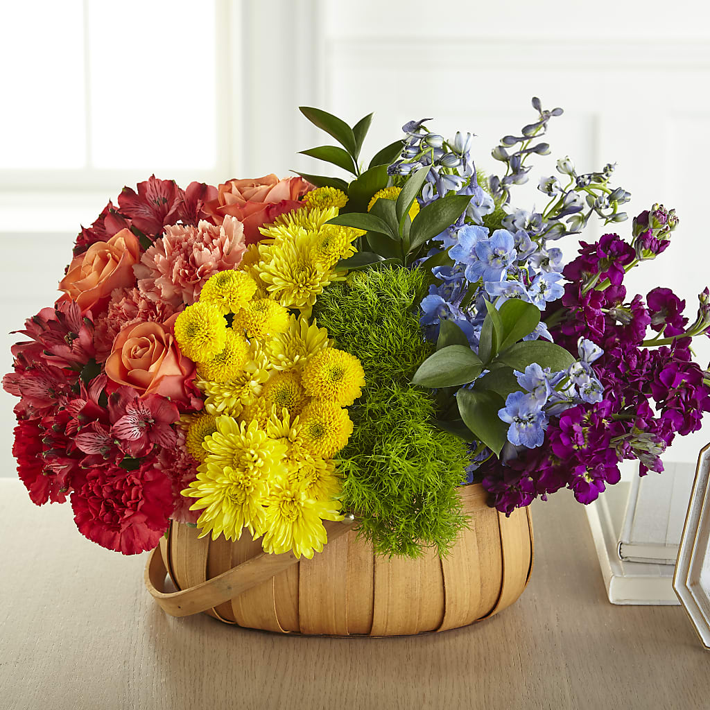 Prideful Basket – Fleurs.ca, Quebec PQ