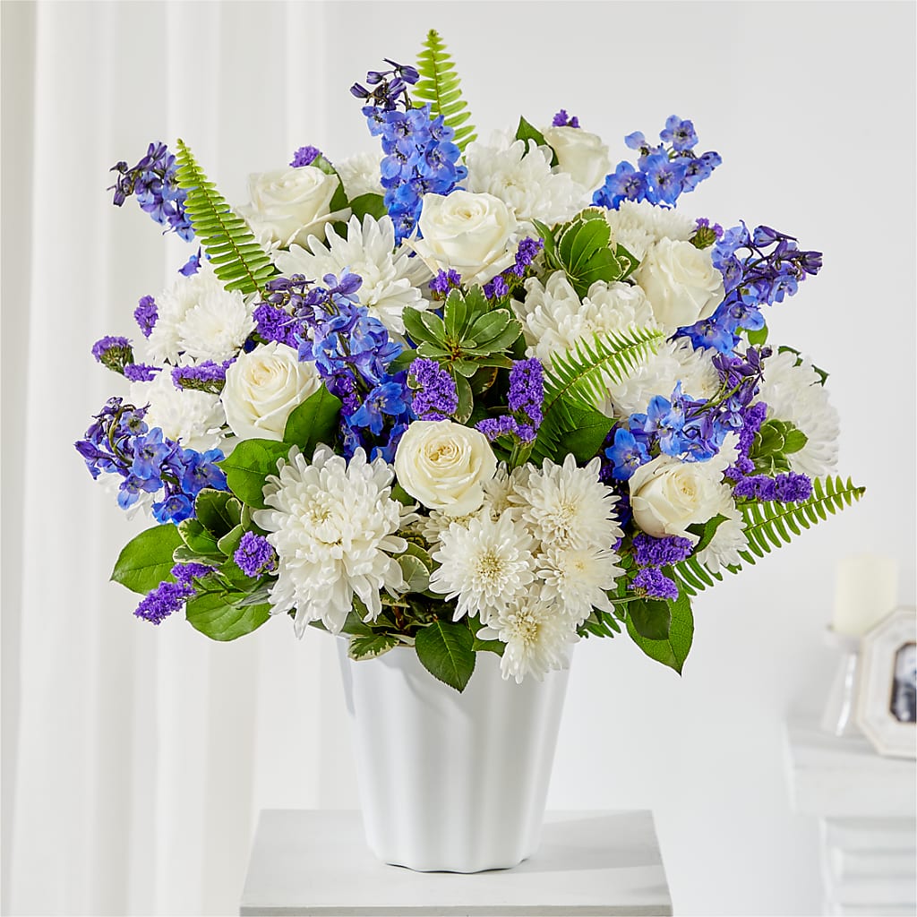 Hold Dear Tabletop Basket – Fleurs.ca, Quebec PQ