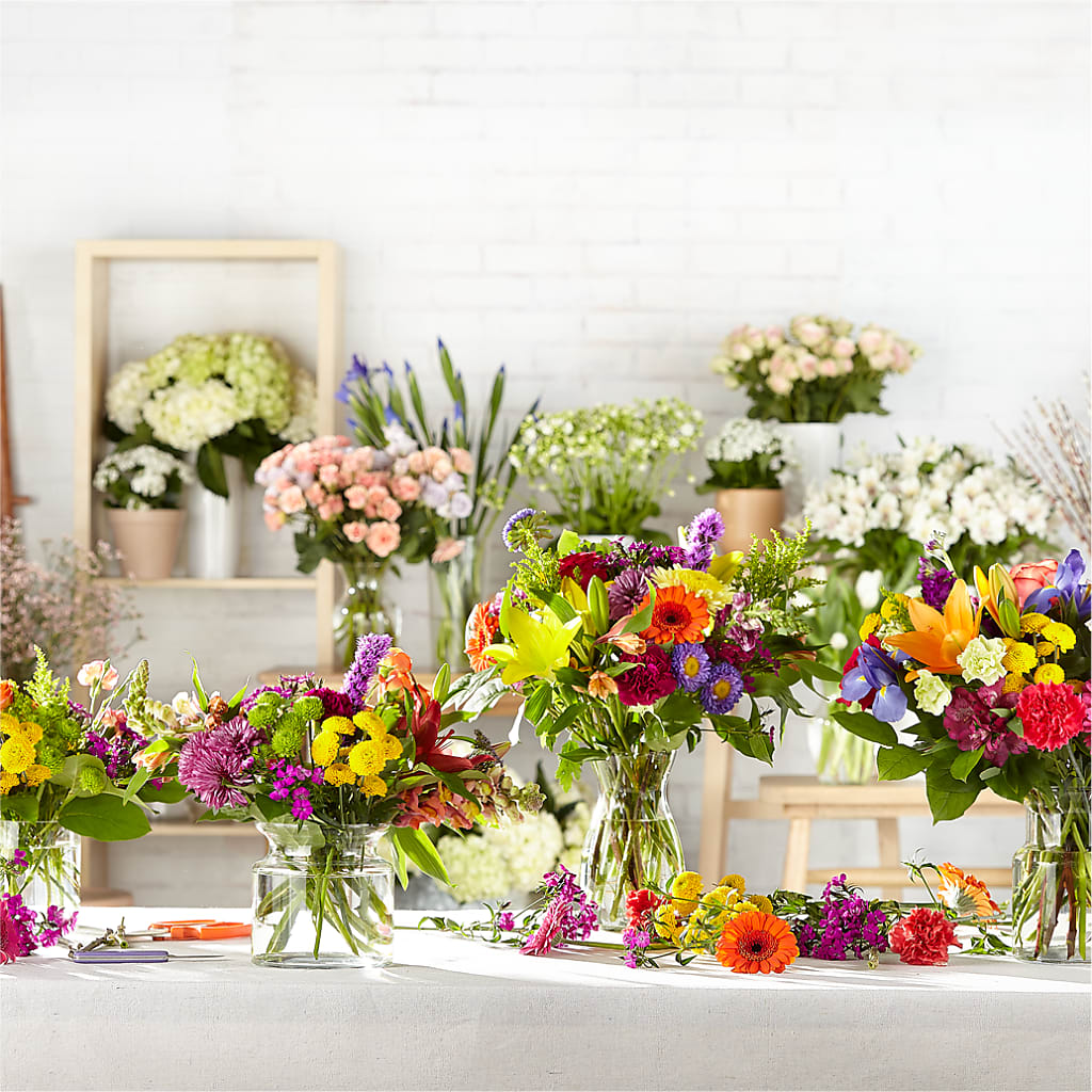 Bold & Bright – A Florist Original –  Fleurs.ca, Quebec PQ