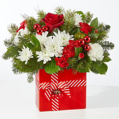 Presents Under the Tree Bouquet –  Fleurs.ca, Quebec PQ