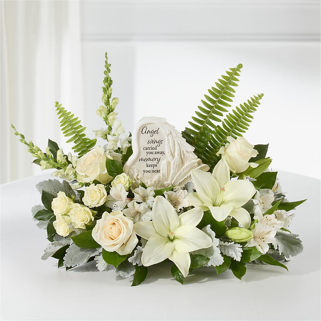 Holding You Close Arrangement –  Fleurs.ca, Quebec PQ