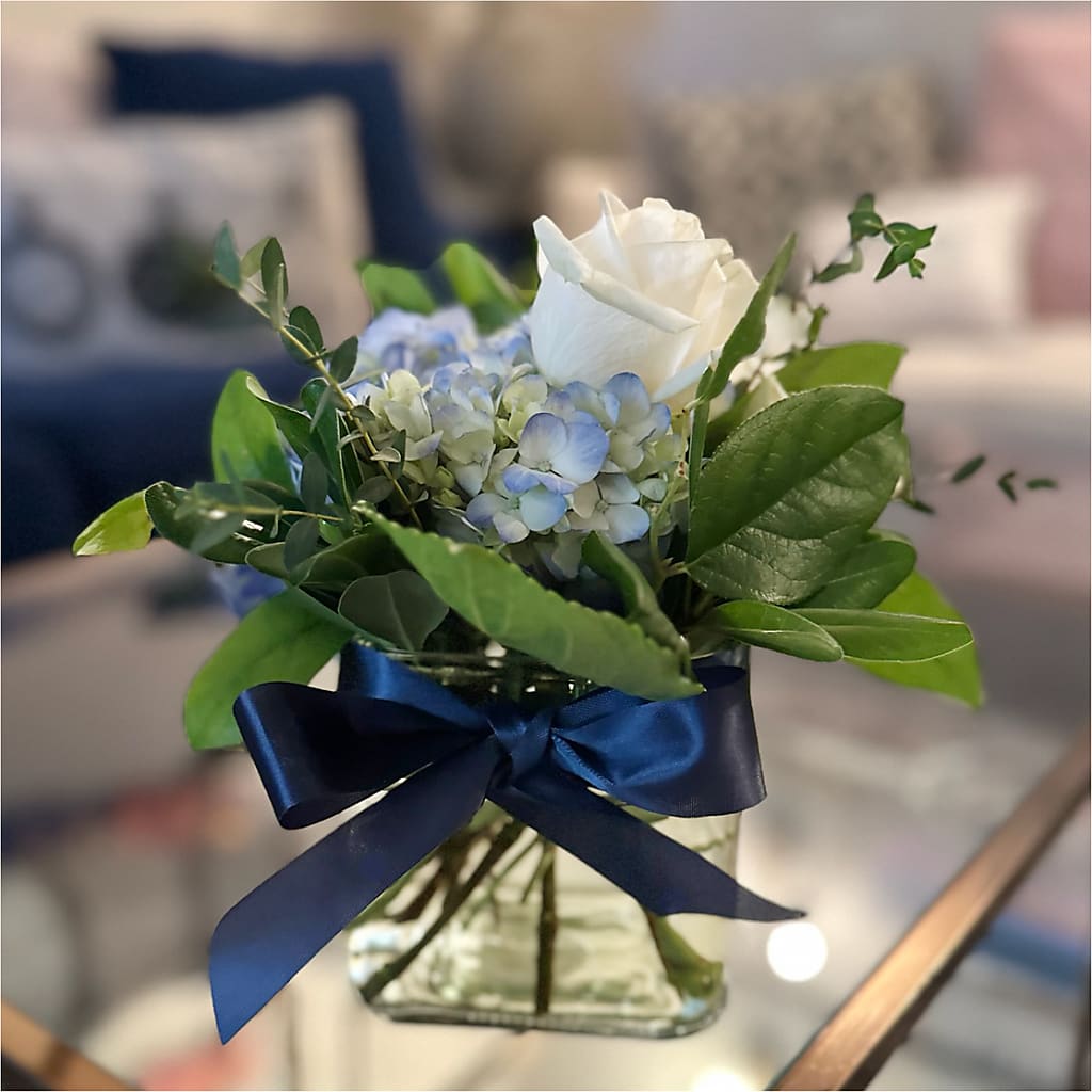 Sky Blue Delight Bouquet –  Fleurs.ca, Quebec PQ