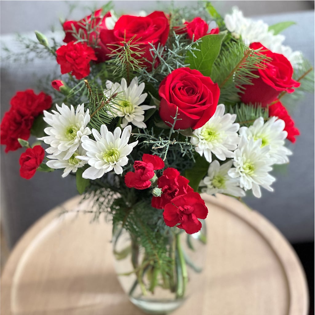 Seasonal Magic Bouquet –  Fleurs.ca, Quebec PQ