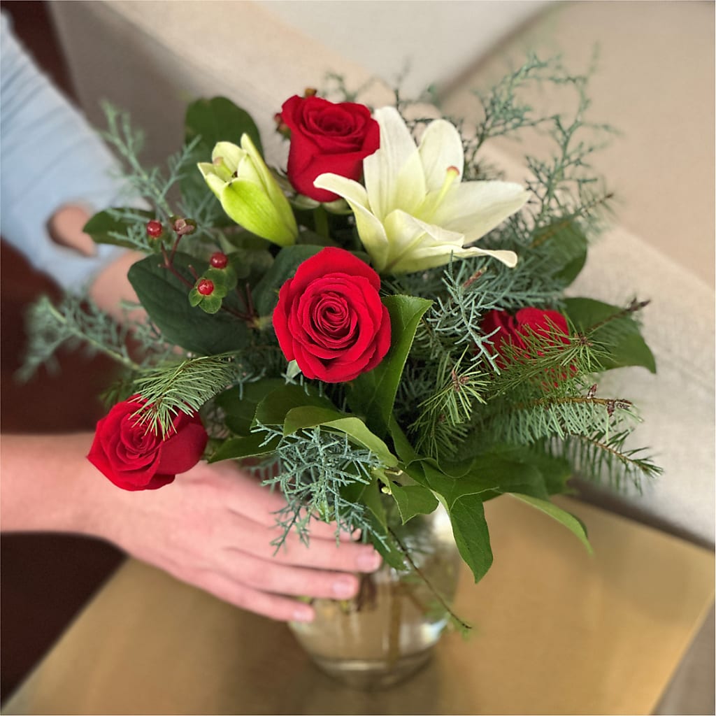 Glittering Lights Bouquet –  Fleurs.ca, Quebec PQ