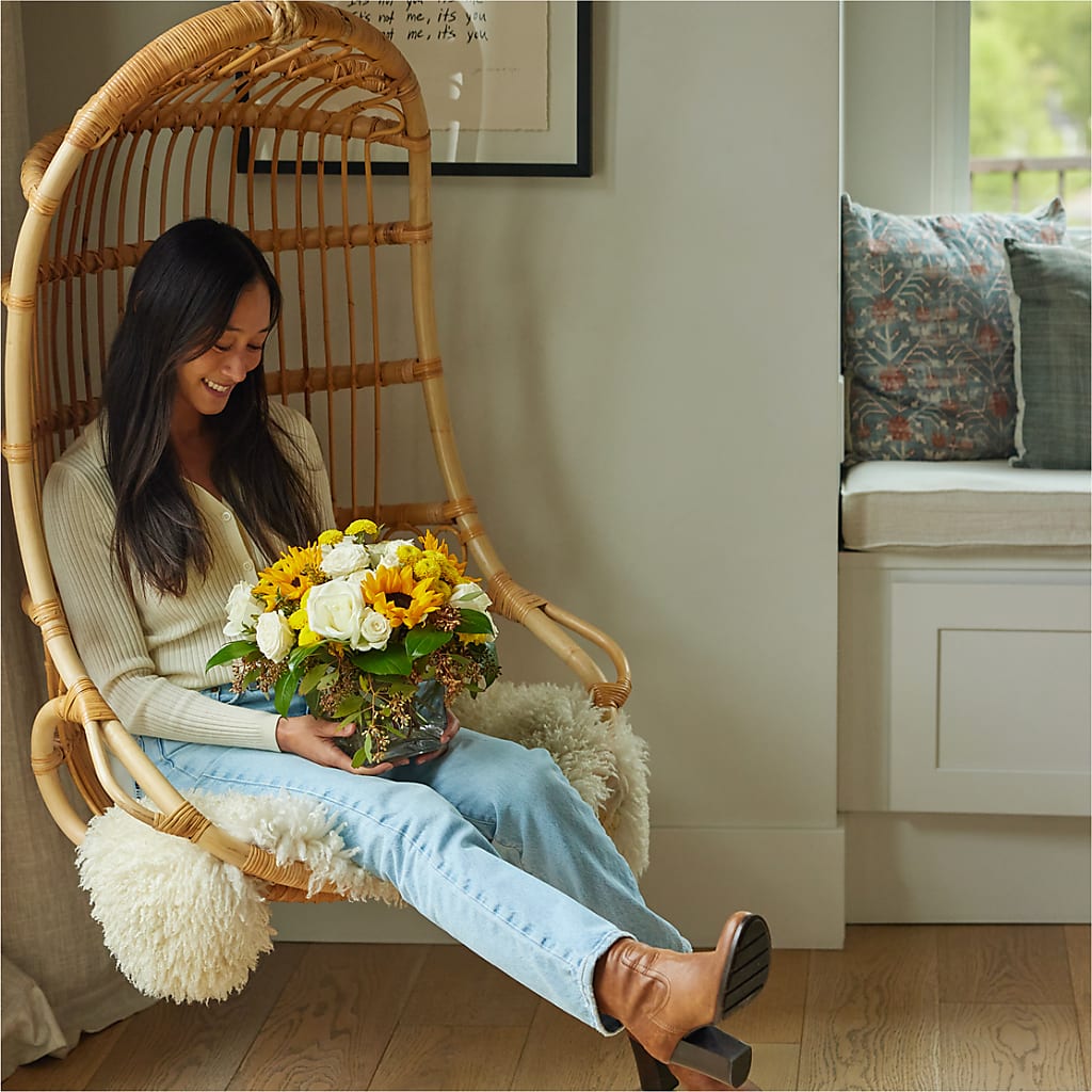 Luminous Morning Bouquet –  Fleurs.ca, Quebec PQ