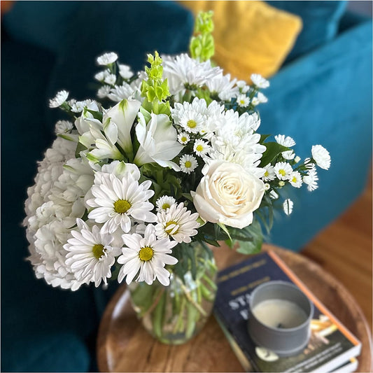 Classic Ivory – A Florist Original –  Fleurs.ca, Quebec PQ