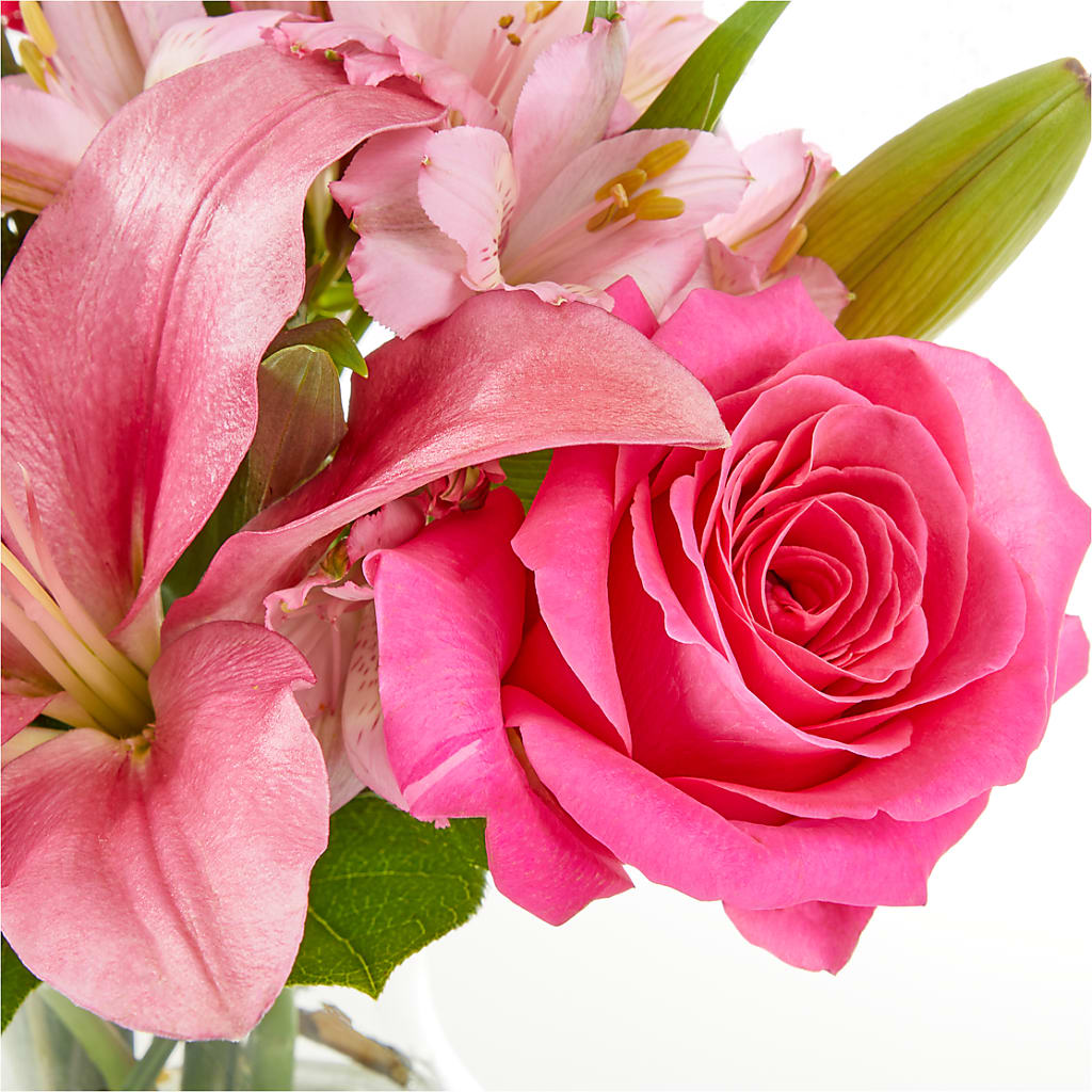 Lots of Love Bouquet –  Fleurs.ca, Quebec PQ