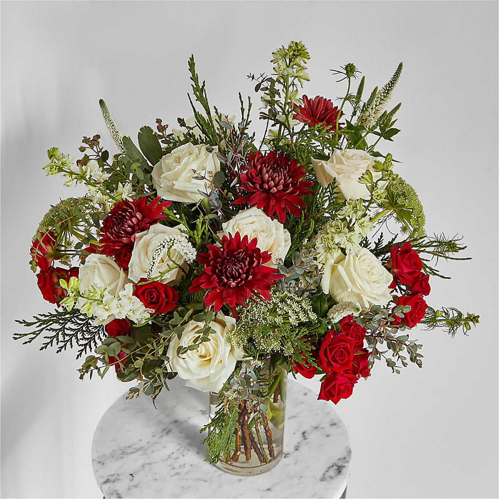 Favorite Traditions Bouquet –  Fleurs.ca, Quebec PQ