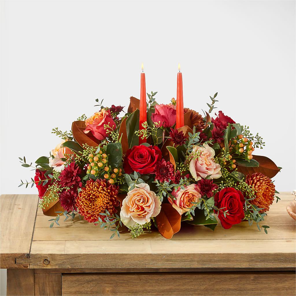 Gather Near Centerpiece –  Fleurs.ca, Quebec PQ
